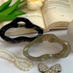 گل، کتاب باز، گیره، سنجاق مروارید